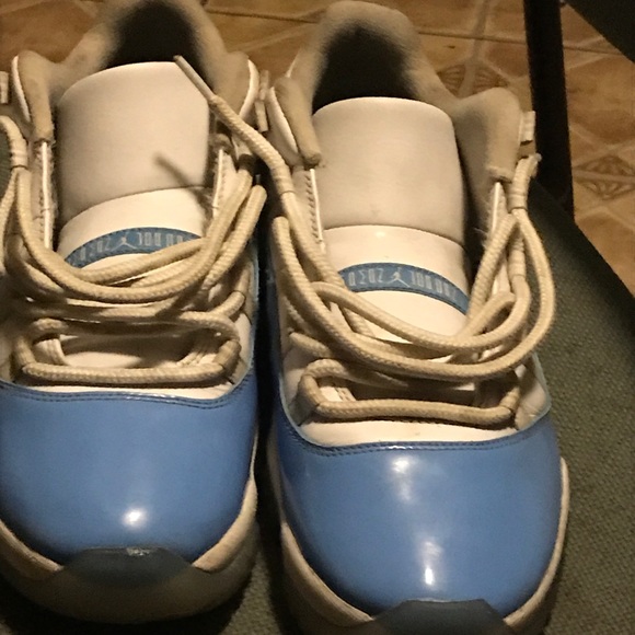 Jordan 11s - Picture 4 of 5